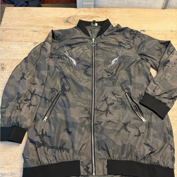 Camo Bomber Jacket x Rock & Republic XL - Picture 1 of 7